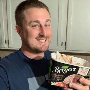 Meet your Posher, Derek